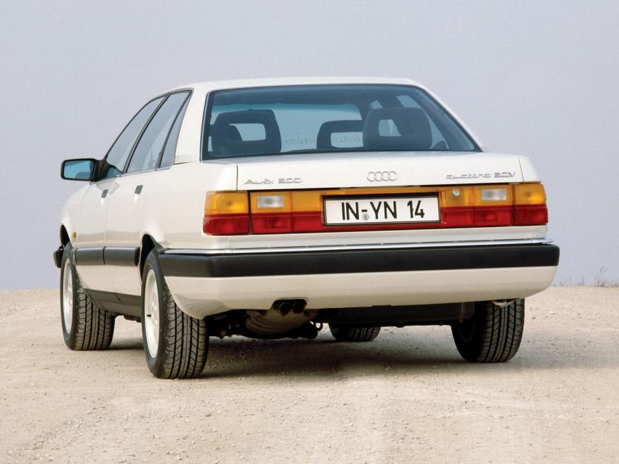  Audi 200 Quattro (44, 44Q) 1988 года  (WW) (фото 12 из 15)